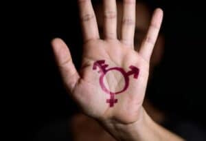 Aprovada mudança de género no registo civil aos 16 anos