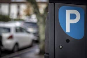 Estacionamento. Oposição acusa Ricardo Rio de falha de compromisso