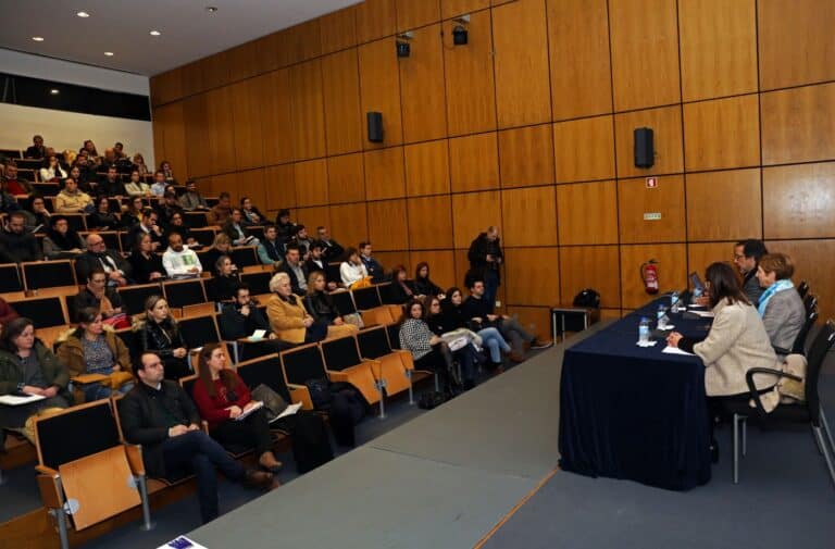 Profissionais do sector temem que taxa afaste turistas para outras cidades