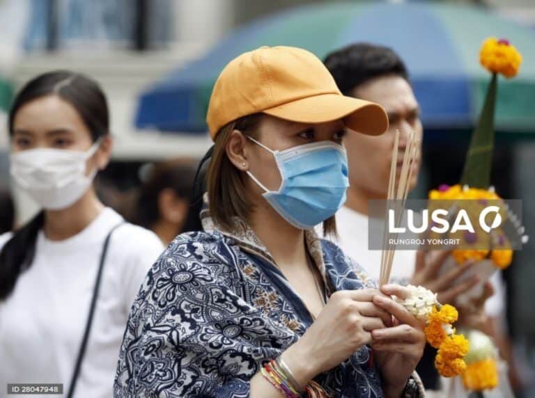 Número de mortos com novo tipo de pneumonia na China quase duplica