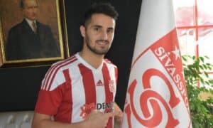 Hugo Vieira regressa ao Gil Vicente