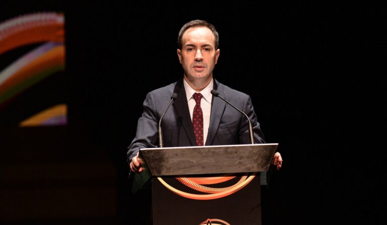 "O caminho só pode ser percorrido com união, sem divisionismos e sem facções"