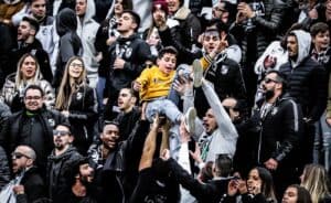 Vitória SC emite novo comunicado a condenar racismo