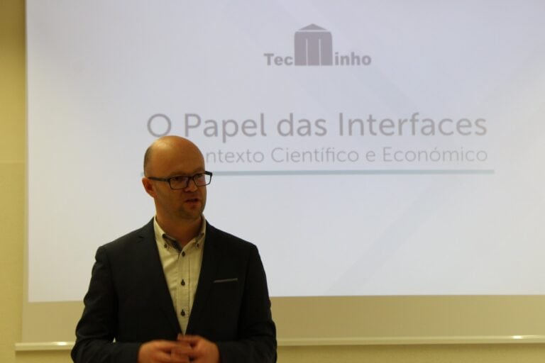 "TecMinho tem vindo a ter actividade muito relevante com meio exterior"
