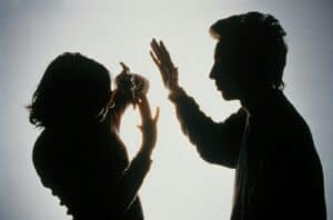 "Para além do amor". Projecto do MDM Braga quer ajudar vítimas de violência