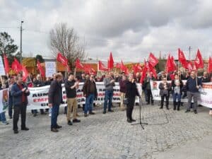 Trabalhadores da Herdmar exigem reunião com a administração