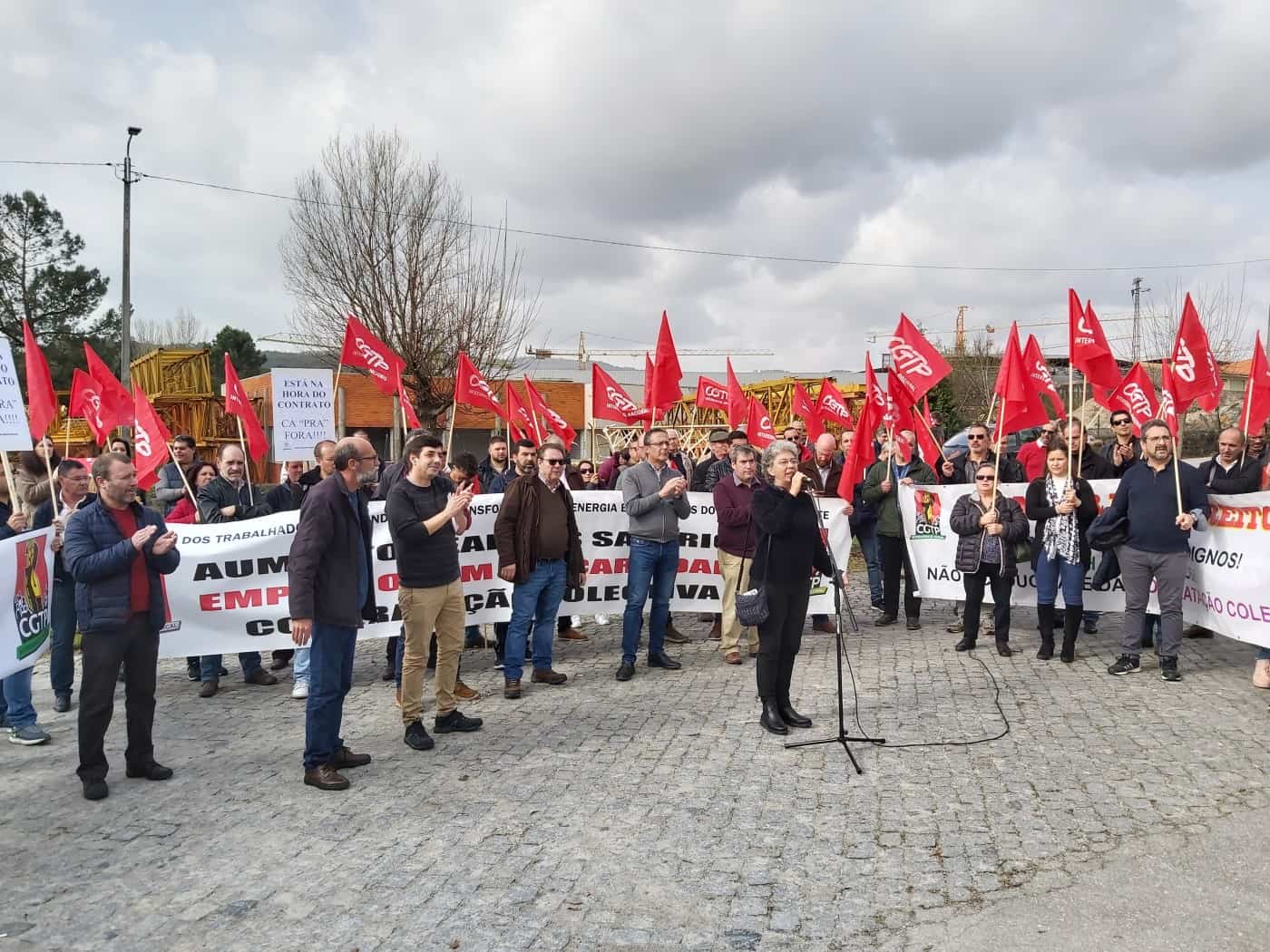 Trabalhadores da Herdmar exigem reunião com a administração