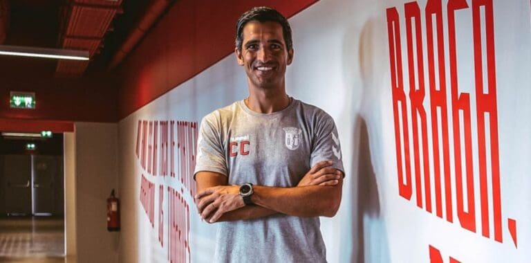 Custódio, o novo treinador do SCB que só tem o nível I