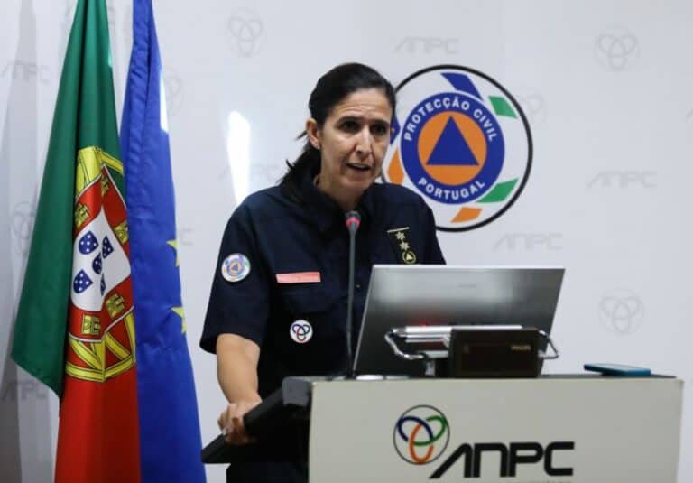 COVID-19. Governo admite “impor quarentena” e “fechar fronteiras”