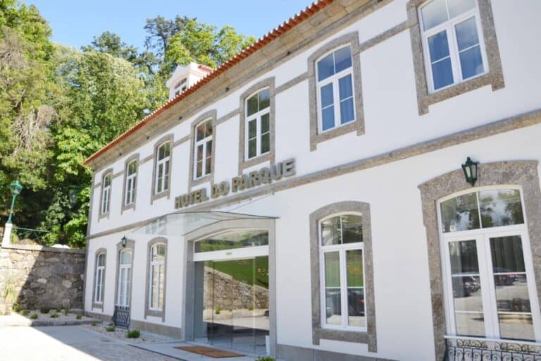 Bom Jesus cancela todas as actividades. Hotéis já registam perdas de 80%