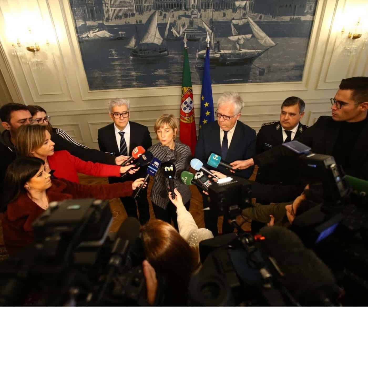 Eduardo Cabrita anuncia condicionamentos nas fronteiras