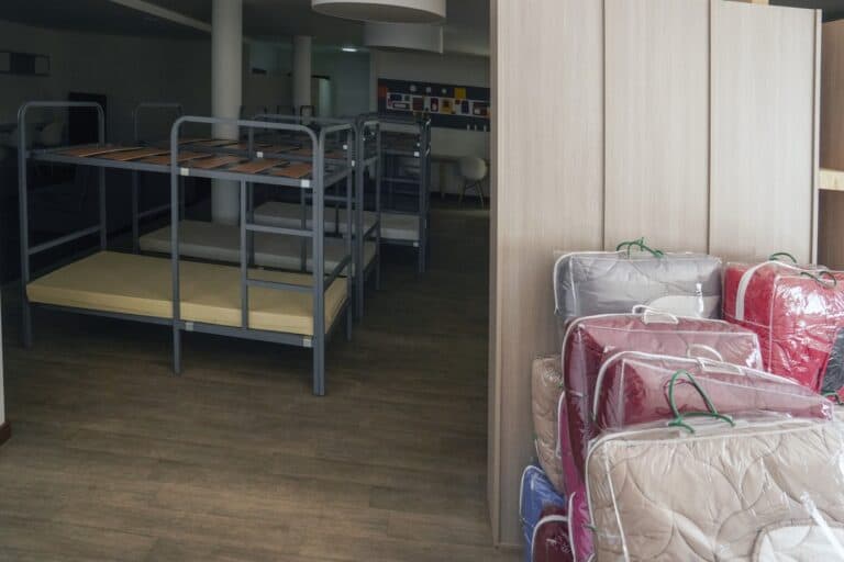 Espaço para sem-abrigo de Guimarães já funciona