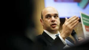 Conheça as novas medidas do Governo para evitar despedimentos