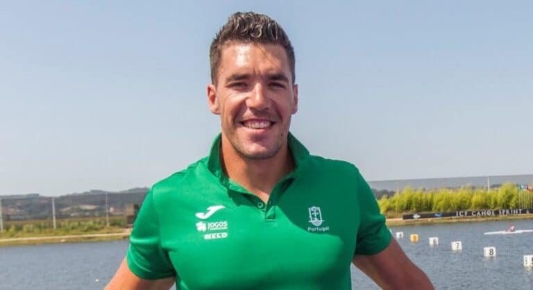 "Para nos afastarmos, colocamos o kayak na água e não há problema"