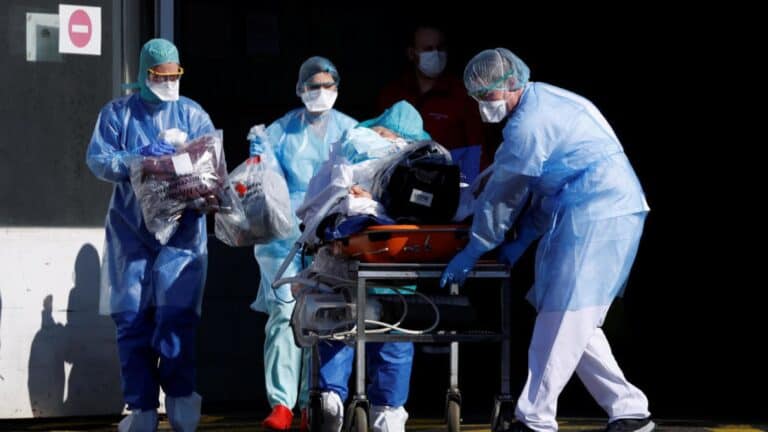 Número de óbitos em Espanha por Covid-19 começa a baixar