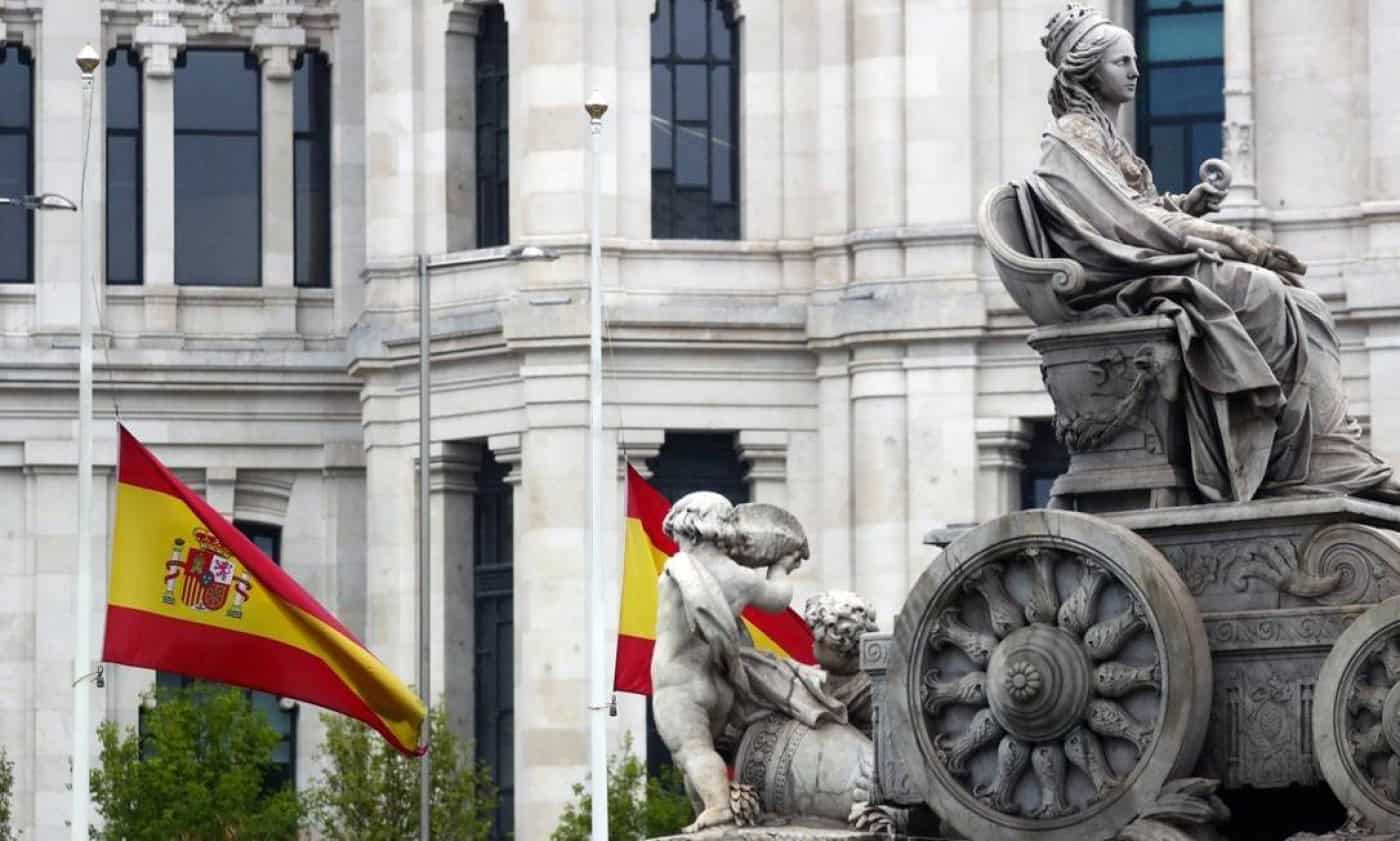 Número diário de mortos em Espanha volta a subir para 757