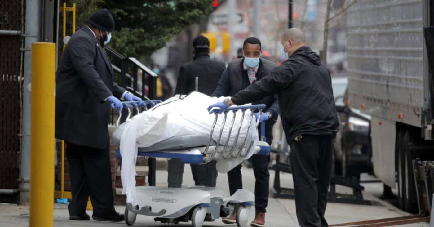 Estados Unidos registam mais de 1.500 mortos em 24 horas