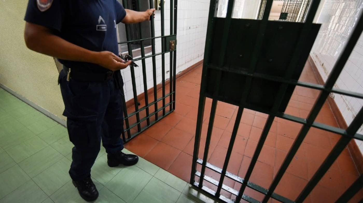 Libertados 761 reclusos desde sábado