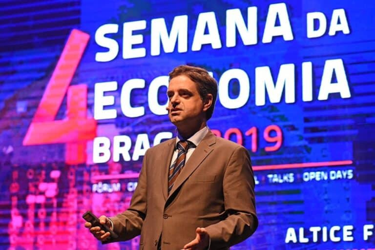 Ricardo Rio acredita no regresso à normalidade “a prazo”