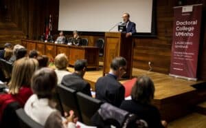 UMinho vai continuar a privilegiar ensino à distância