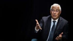 Costa avisa que será dado "passo atrás" se as coisas começarem a correr mal