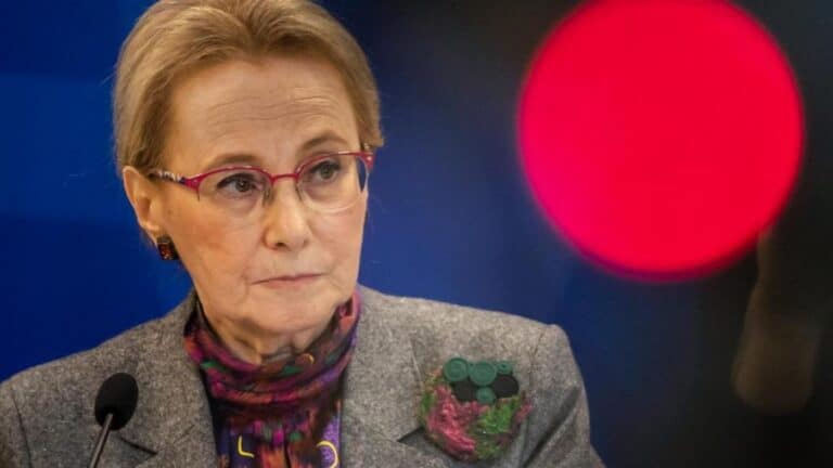 DGS admite regime especial para grupos de risco no regresso às aulas presenciais