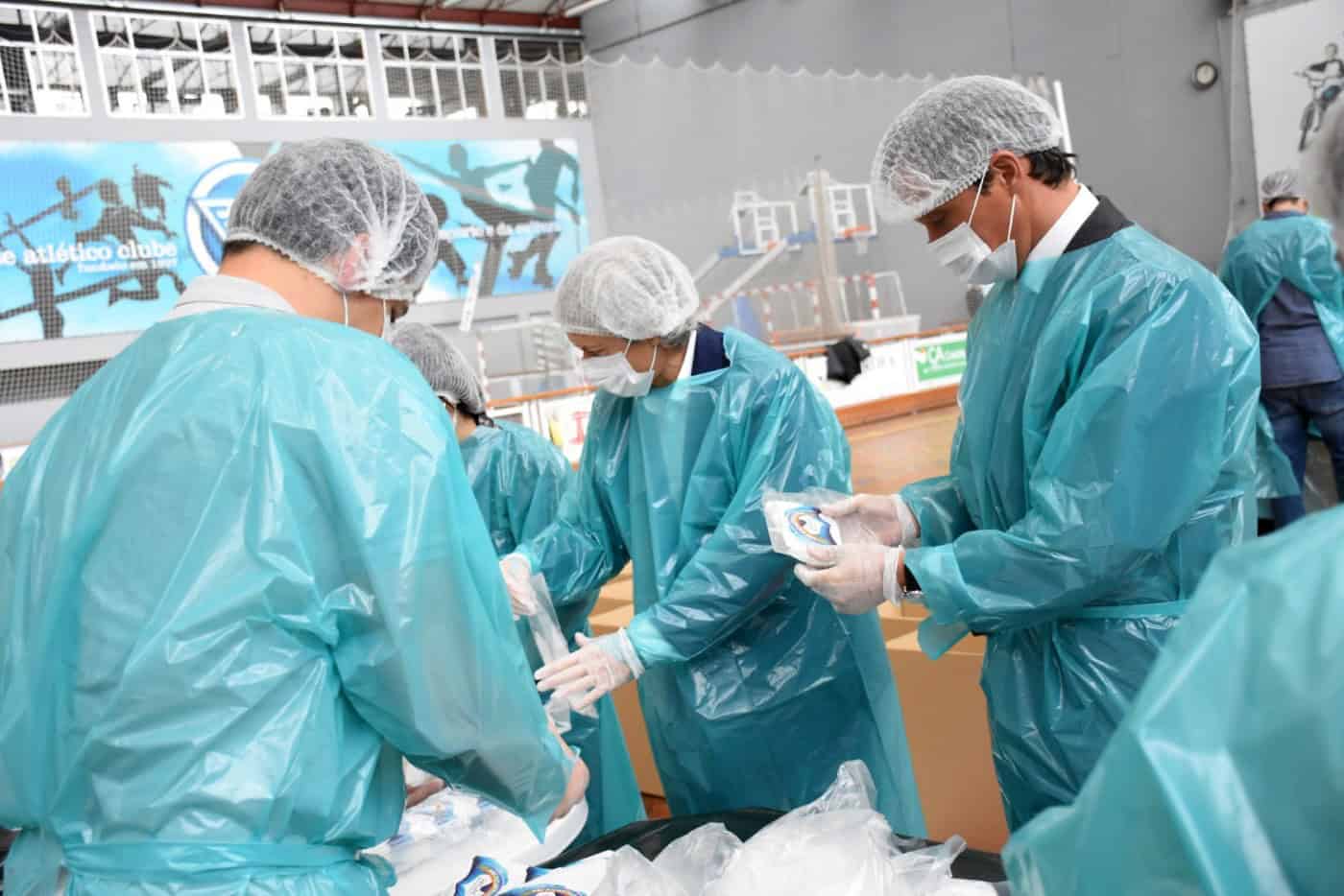 CM Famalicão entrega 135 mil máscaras e 30 mil viseiras à população