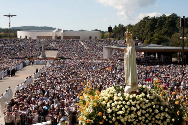 Reitor do Santuário de Fátima pede peregrinação “pelo coração”