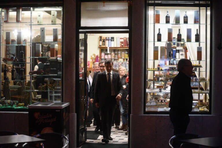 “Poder de ajuizar abertura de complexos comerciais devia ser dos municípios”