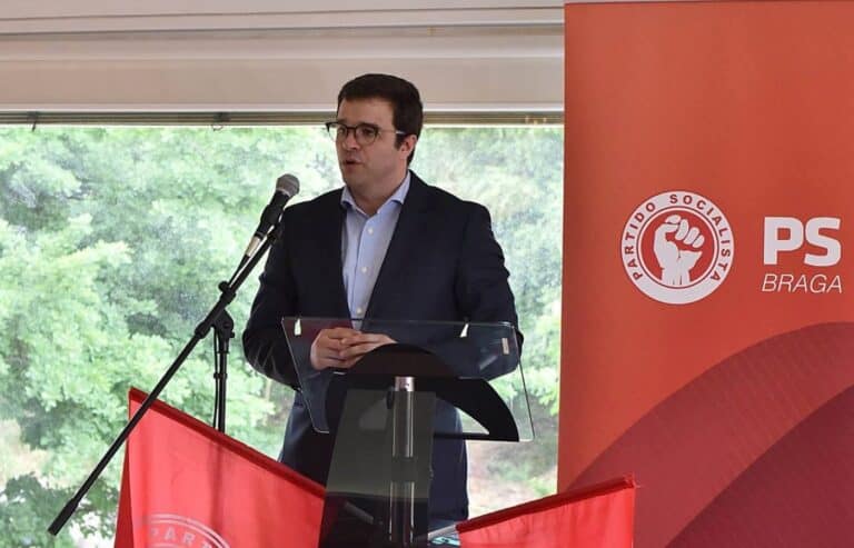 PS recorda que a CMB chumbou proposta sobre isenção de taxas há oito semanas