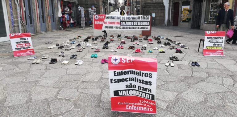 Enfermeiros do Hospital de Braga reclamam direitos com acção simbólica