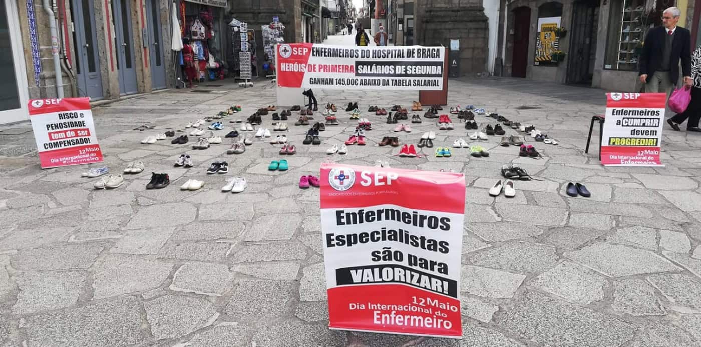Enfermeiros do Hospital de Braga reclamam direitos com acção simbólica