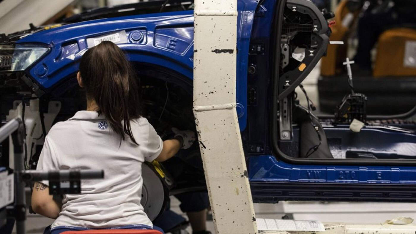 Portugal e 11 países da UE pedem medidas urgentes para setor automóvel