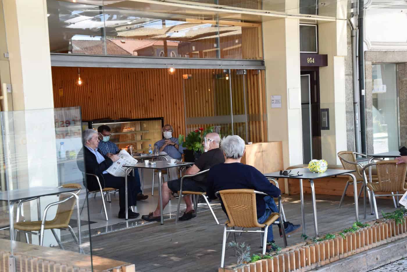 CM Famalicão isenta esplanadas de taxas e permite alargamento