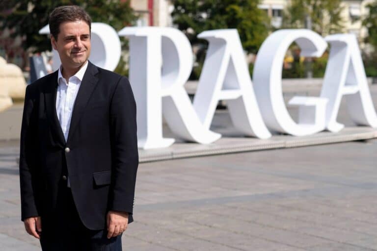 “Ou vão para a Alameda ou não terão condições para retomar actividade”