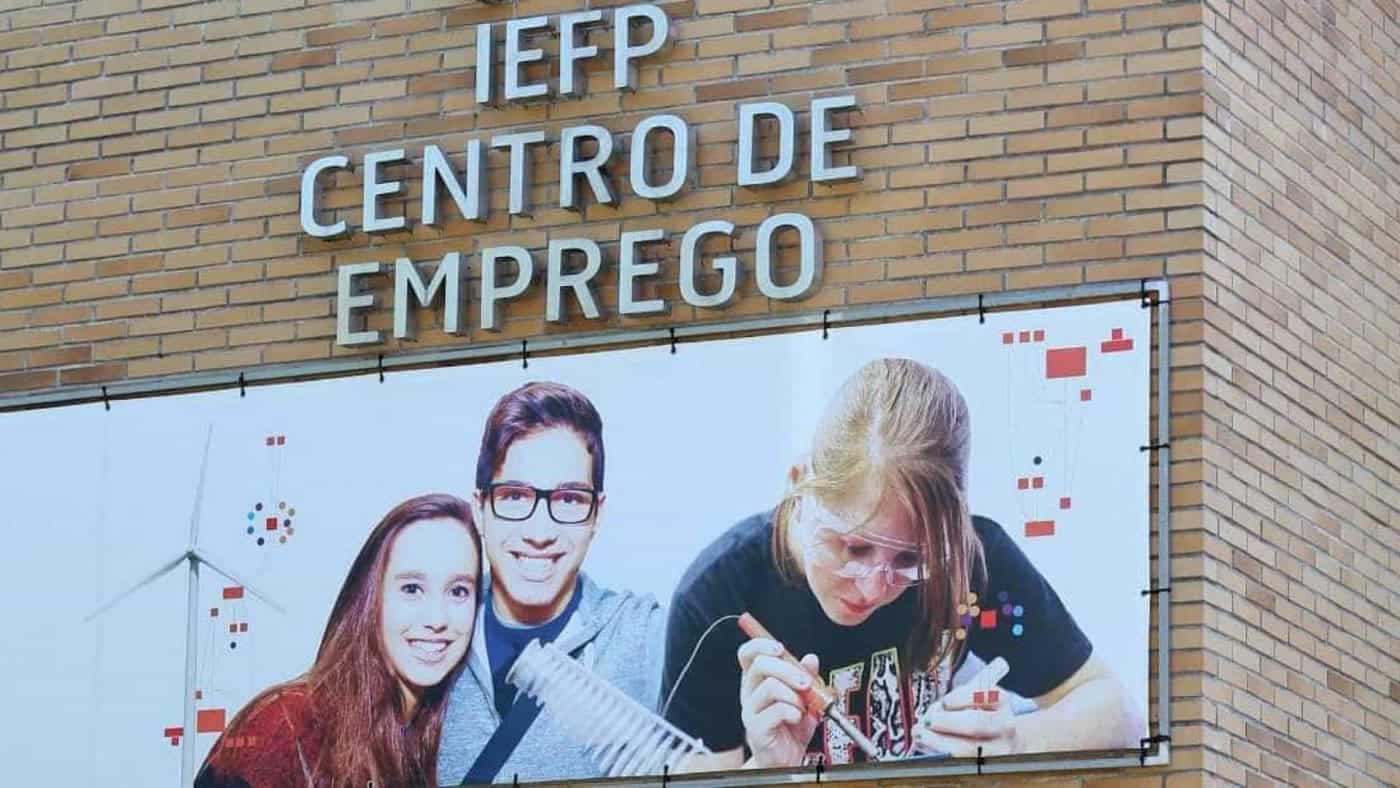 Pedidos de subsídio de desemprego por jovens aumentam