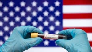 EUA com 505 mortos nas últimas 24 horas, quase 100 mil no total