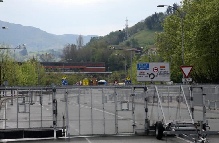 França e Alemanha pedem reabertura das fronteiras na UE