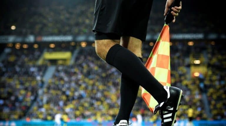 Liga aprova as cinco substituições nos jogos de campeonato