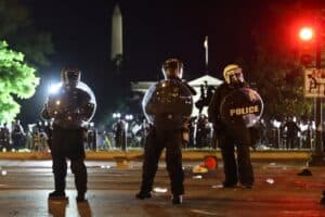 Mais de 4 mil detidos em manifestações nos EUA após morte de George Floyd