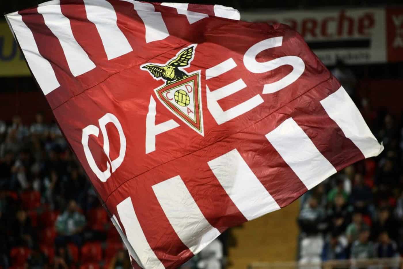 Jogador do Aves testa positivo à Covid-19 a dois dias do regresso da Liga