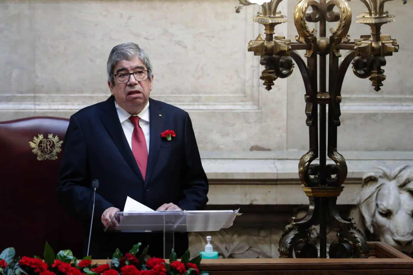 Ferro evoca 45 anos da primeira sessão da Assembleia Constituinte