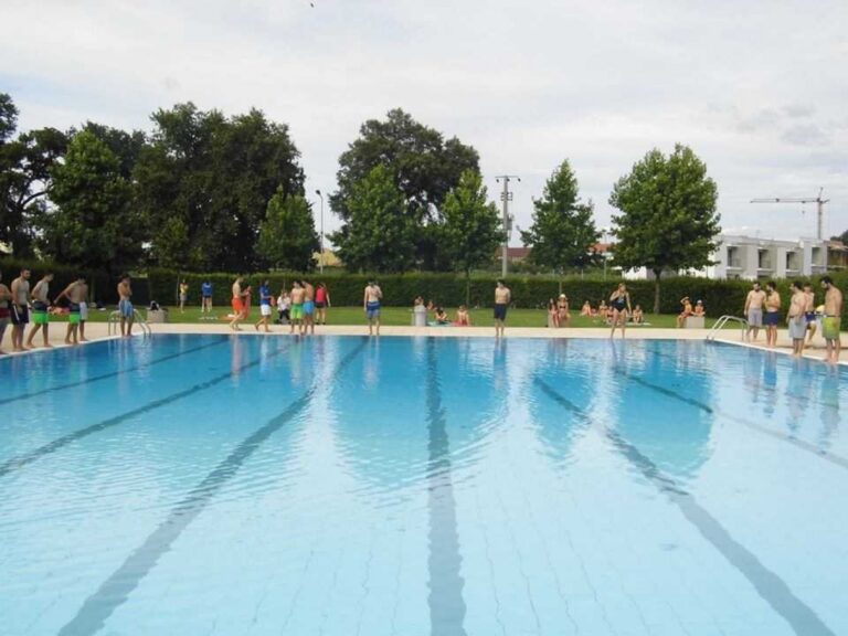 Piscinas de Merelim S. Pedro e Frossos vão continuar fechadas