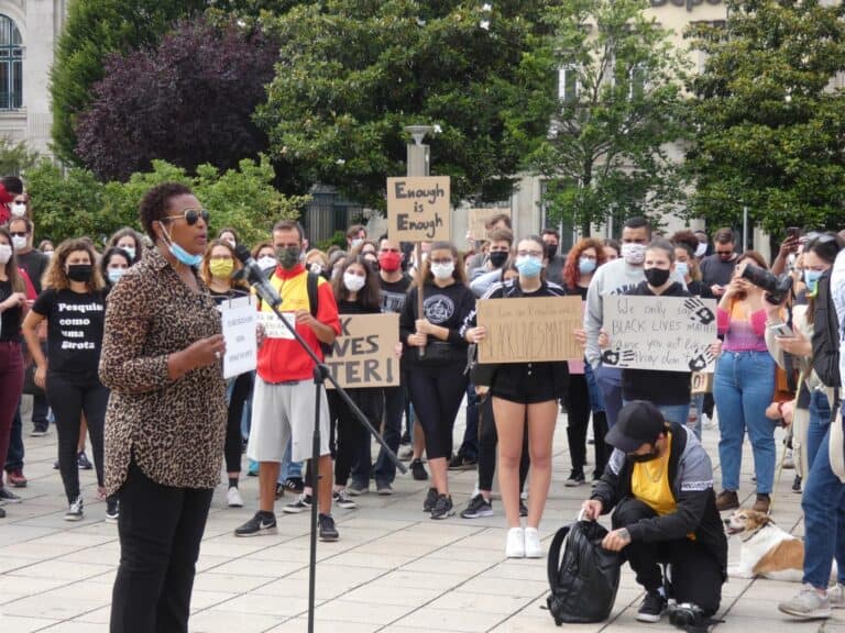 Sindicato de polícias vai apresentar queixa devido a mensagens de ódio&nbsp;