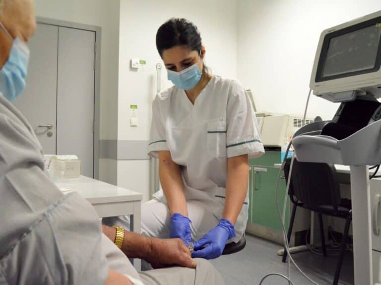 Centro Clínico Académico mantém 160 estudos em curso durante a pandemia