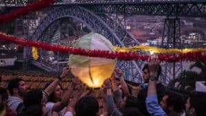 Porto sem transportes públicos na noite de São João e com policiamento reforçado