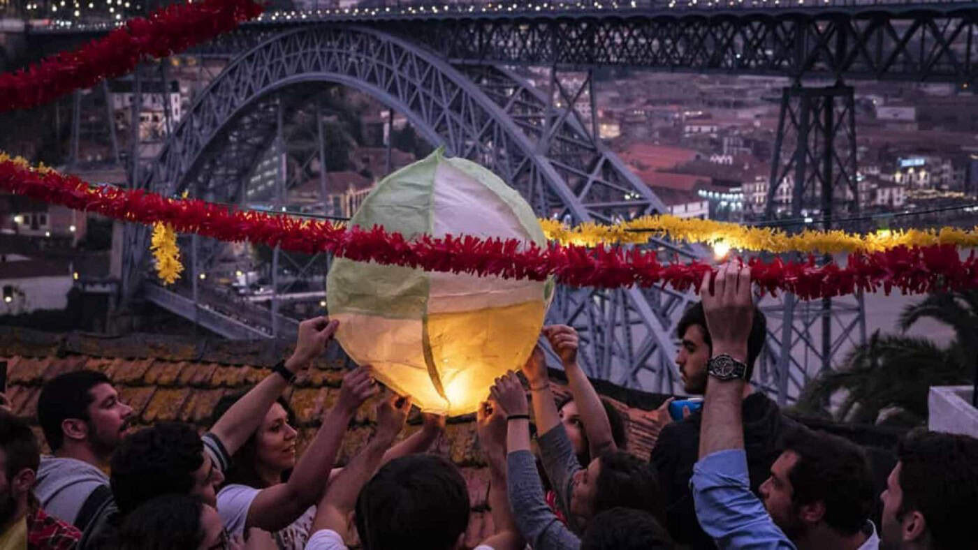 Porto sem transportes públicos na noite de São João e com policiamento reforçado