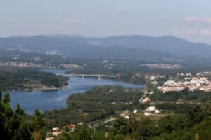 Mais quatro pontos de passagem na fronteira com Espanha