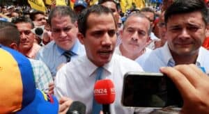 Guaidó diz que venezuelanos estão quase a terminar com ditadura no país