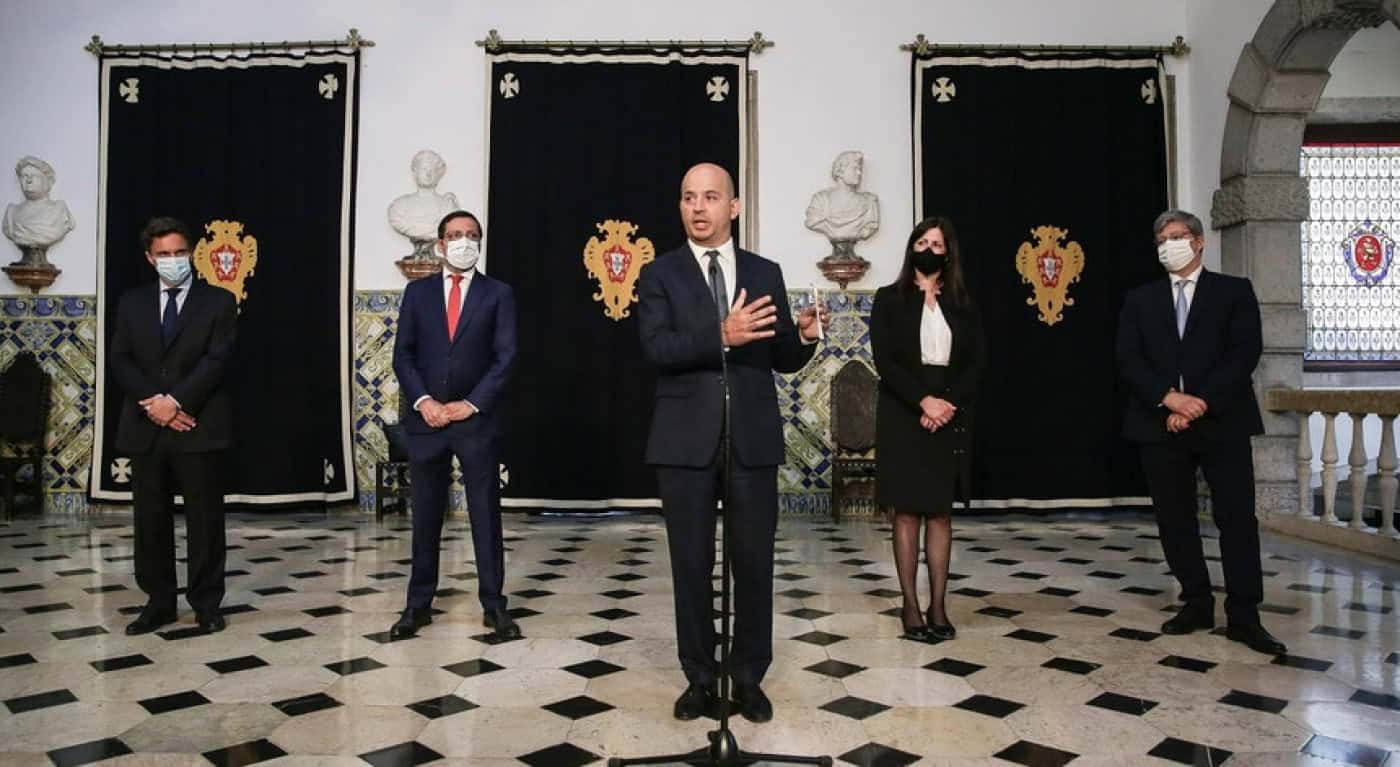 João Leão assume como prioridades estabilizar economia e proteger rendimentos